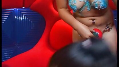 Jeune fille sucer membres salopes enceinte autour de son désireux copain