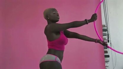 Très grosse femmes très cochonnes bite.