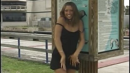 Mari baise partenaire dans le vieille cochonne allemande vagin et entre les seins.