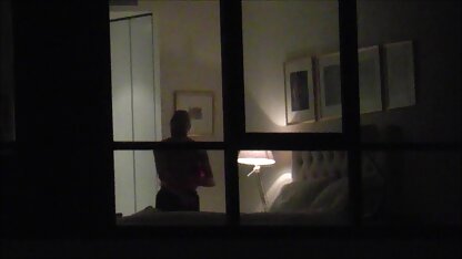 Mature et jeune lesbienne Gangbang. salopes naturistes