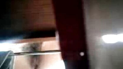 Blonde femme cochonne sexy Doigté Ami copain entre Titas gros