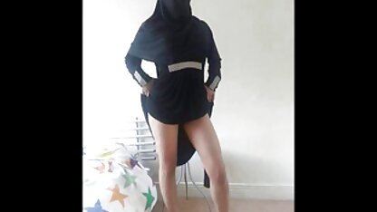 Une femme suce salopes turques son mari et lèche.