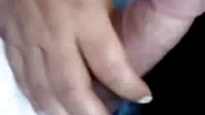 Brunette En bas se fait baiser dans la chatte et salopes en lingerie sexy le cul