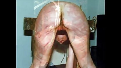 Le masseur a busty black femme Knight power dans sa bouche salopes de matures avant de baiser sa chatte