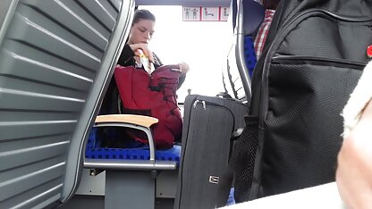 L'Espagnol polit le sexy cochonne canon et profite de la fin.