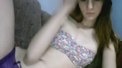 Jeune femme baise mari avec le cancer devant africaines salopes webcam