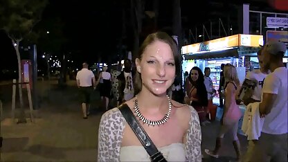 La langue sur salopes thai le clitoris.