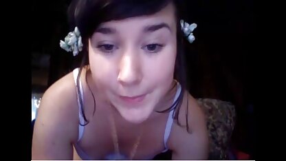 Chauve macho latina manteau vaginal avec des salopes maigres bas blancs